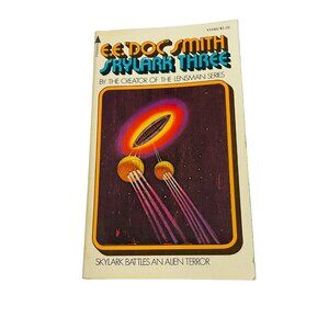 E.E. Doc Smith Skylark Three Paperback Book Sci-Fi Novel Pyramid Book 1974